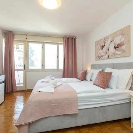 Frane 2br Near Old Town 扎达尔