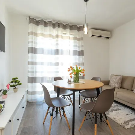 公寓 Frane 2br Near Old Town *