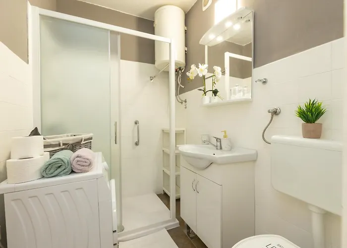 Frane 2br Aparment Near Old Town