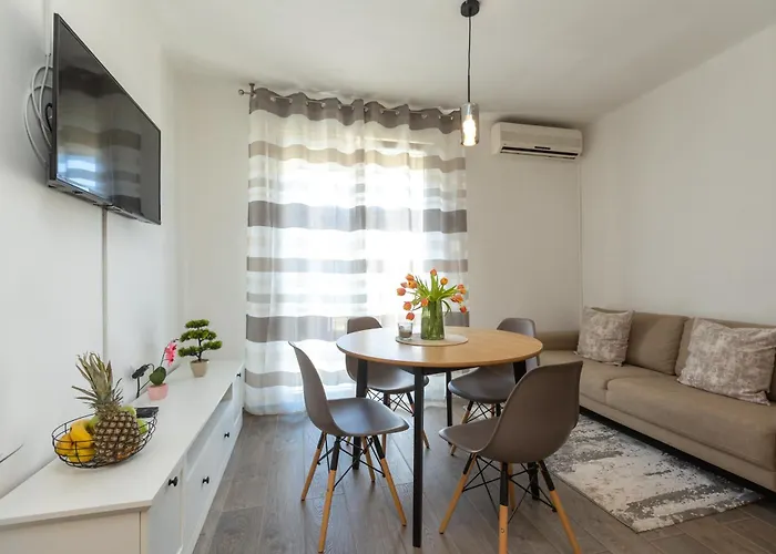 Appartement Frane 2br Aparment Near Old Town